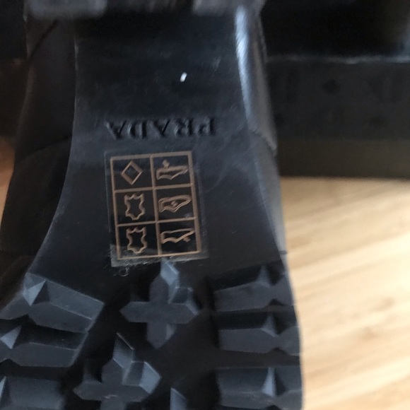 100% authentic Prada booties - Picture 4 of 7
